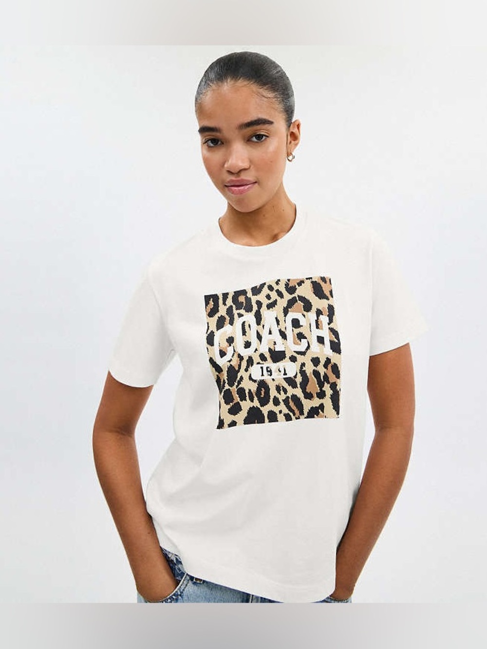 ⭐️⭐️⭐️ Coach Leopard Signature Square Classic T-Shirt size S